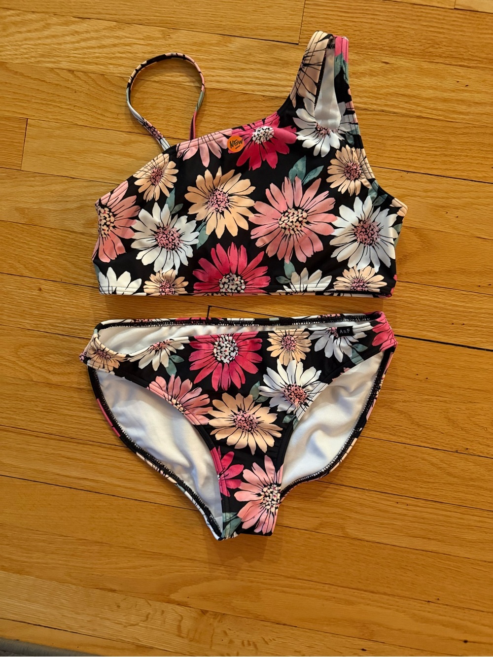 NWOT size 15/16 girls Abercrombie Kids bikini